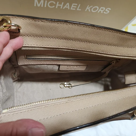Michael Kors bag medium - Picture 8 of 9